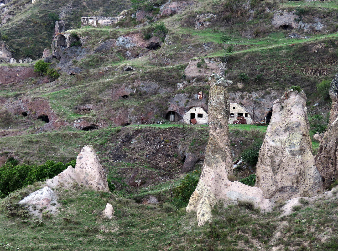 Khndzoresk (Խնձորեսկ, Хндзореск)